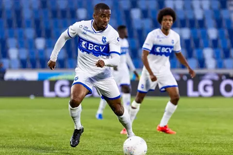 حريف وكرة القدم "ليست ضمن اهتماماته".. من هو تيدي أوكو صفقة الزمالك المحتملة؟ (فيديو)